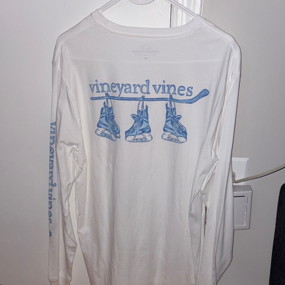 Bundle Vineyard Vines Men’s Longsleeve T, Hockey and more, Medium - Picture 5 of 15